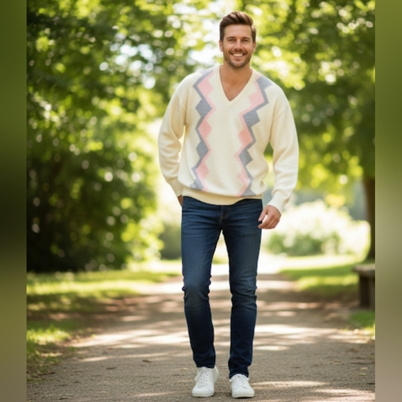 Burberry Vintage Lambswool V-Neck Cream Sweater Pink Grey Detail SIze XL - Picture 12 of 12